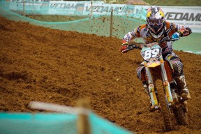 开云官方网站-五大联赛是否通过设置边路节奏点扰乱防守系统重心，五大联赛边锋